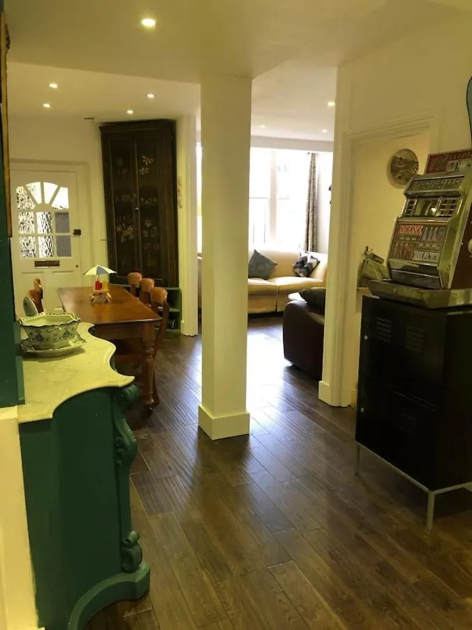 Cozy 2 Bedroom Flat In The Heart Of Brighton 0*,
